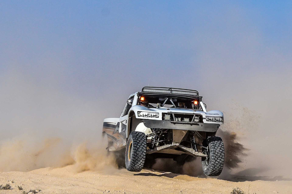 JOHNNY-ANGAL-2016-MINT-400-POLARIS-RZR-6100-GEISER-BROS-6100-TRUCK-002