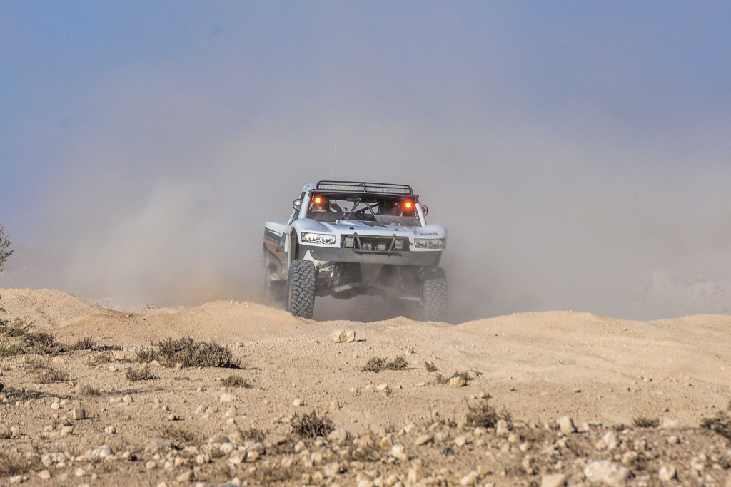 JOHNNY-ANGAL-2016-MINT-400-POLARIS-RZR-6100-GEISER-BROS-6100-TRUCK-004